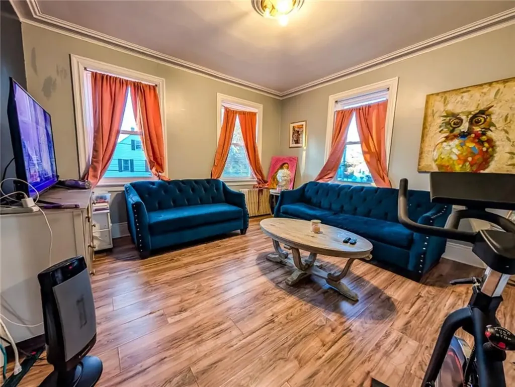 20 Henry Street Cranston RI 02905