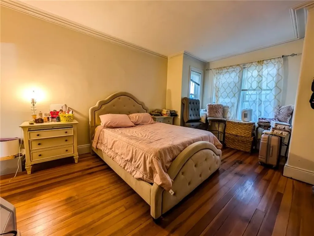 20 Henry Street Cranston RI 02905