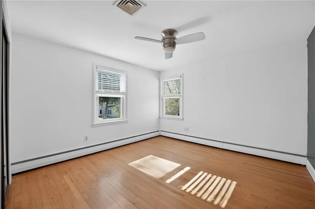 68 Madeleine Avenue Woonsocket RI 02895