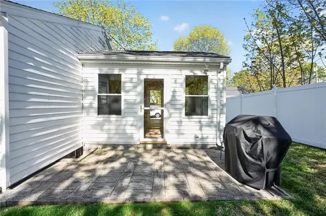 68 Madeleine Avenue Woonsocket RI 02895