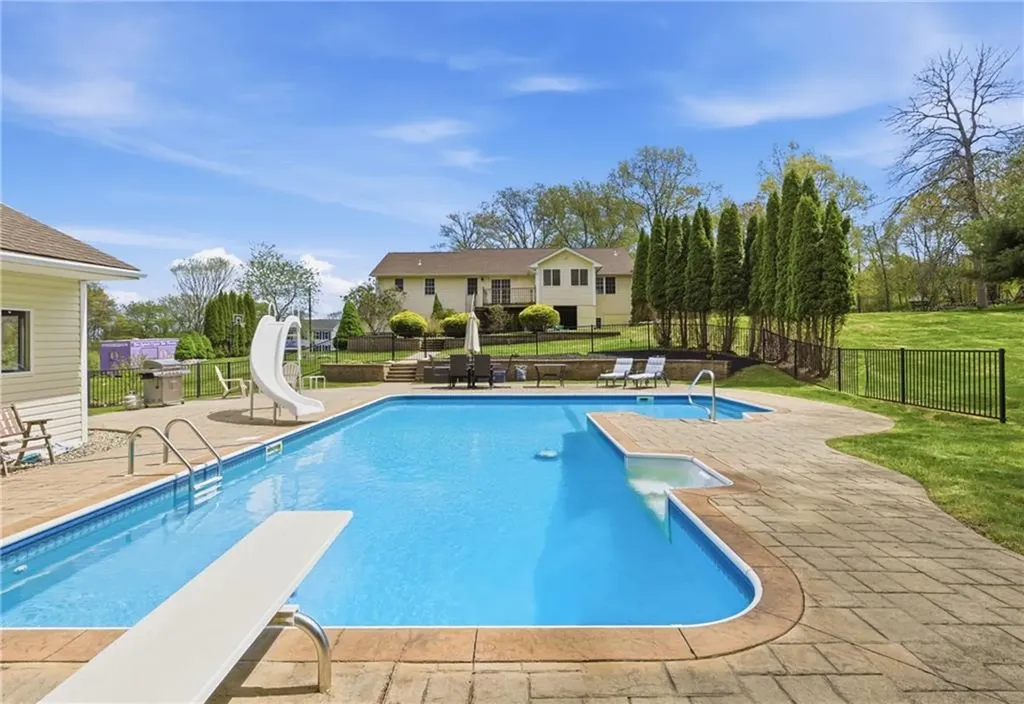 99 Burlingame Road Smithfield RI 02917