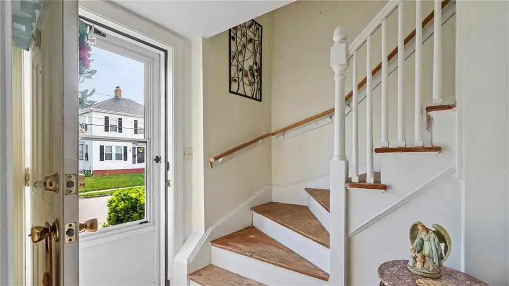 21 Brookwood Road Cranston RI 02920