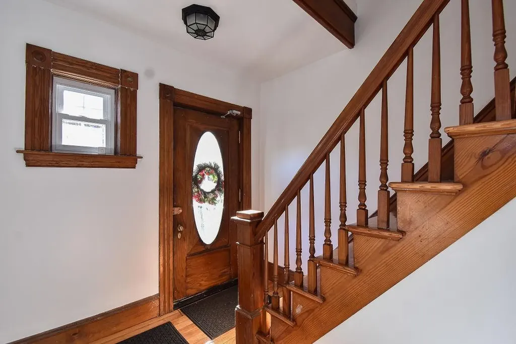 141 Bourne Avenue East Providence RI 02916