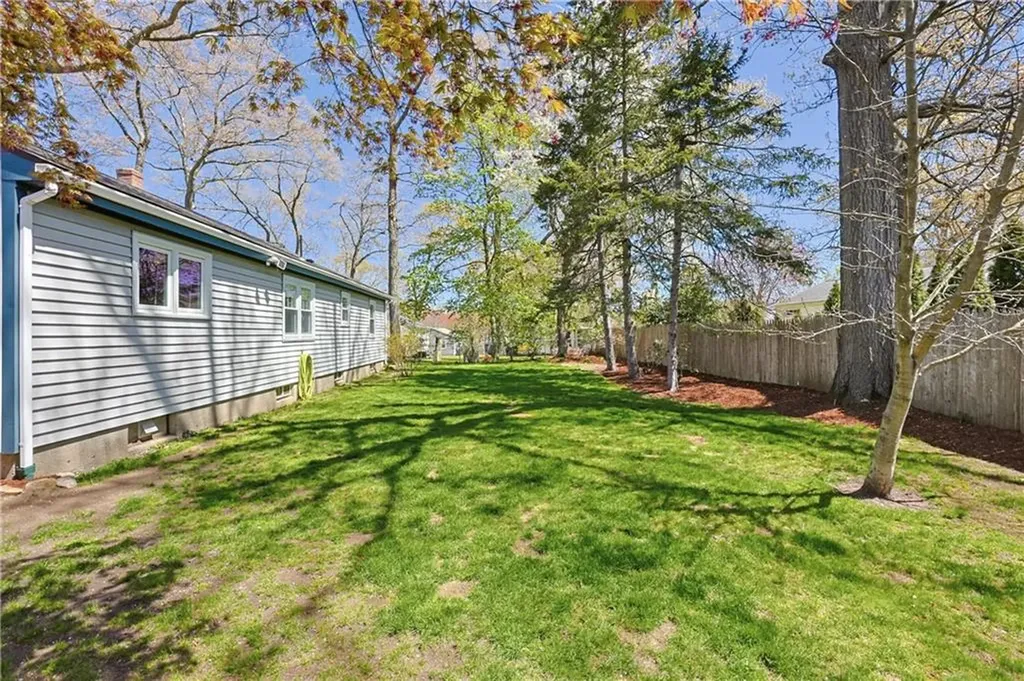 26 Alton Ave Avenue Cumberland RI 02864