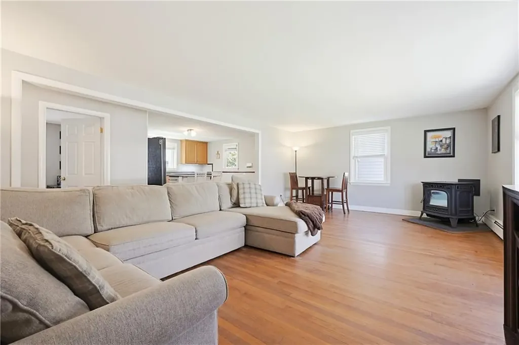 26 Alton Ave Avenue Cumberland RI 02864