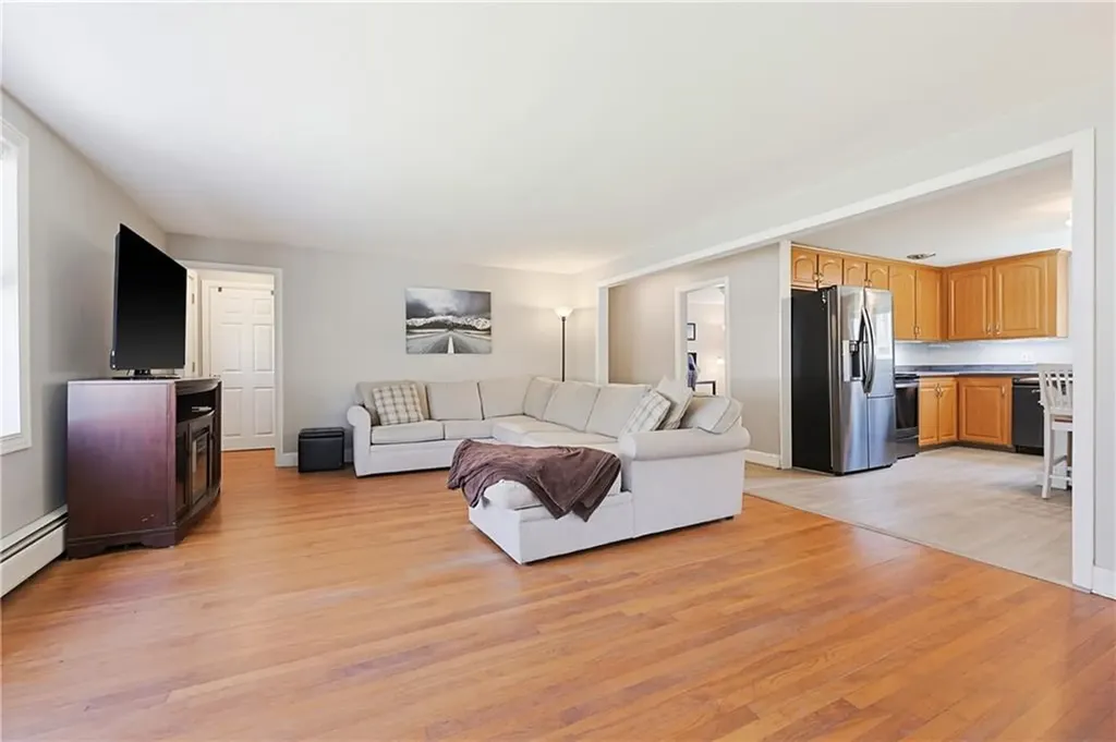26 Alton Ave Avenue Cumberland RI 02864