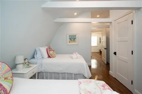 58 Collins Street Bristol RI 02809