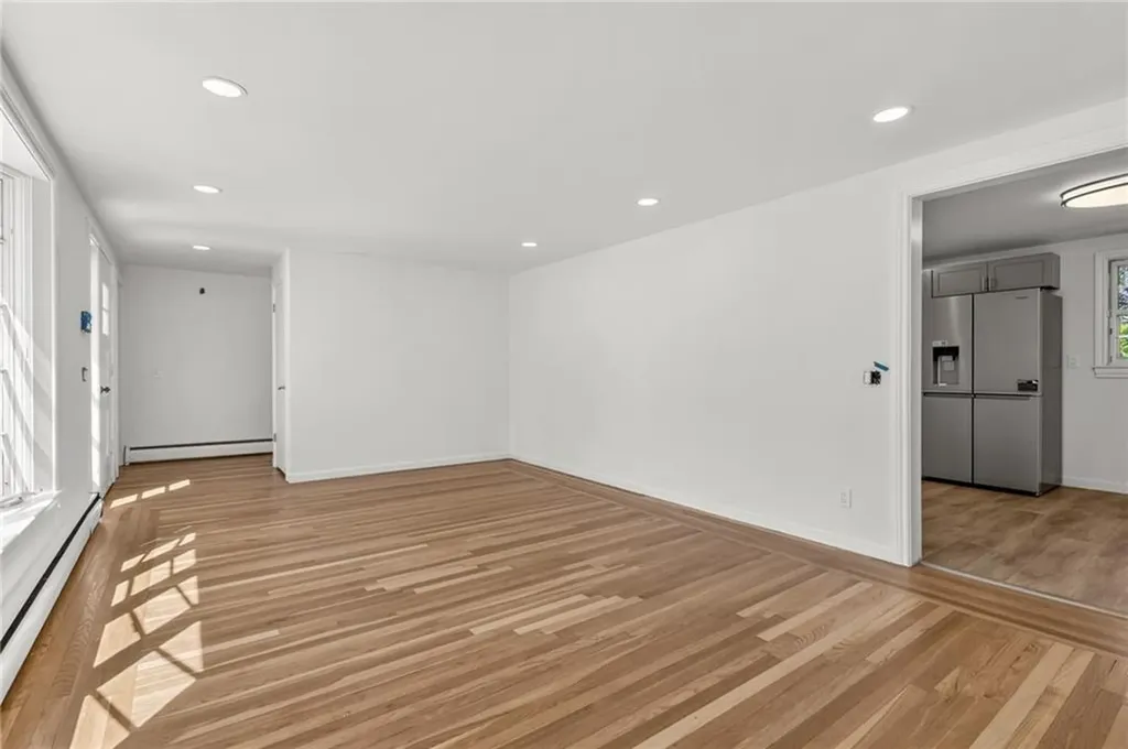 101 Bateman Avenue Cranston RI 02920