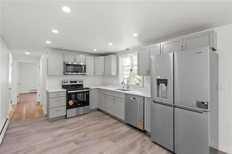 101 Bateman Avenue Cranston RI 02920