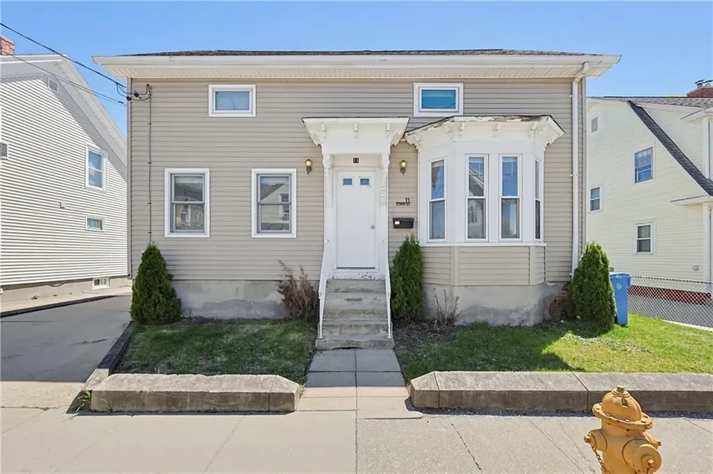 11 John Street Cumberland RI 02864