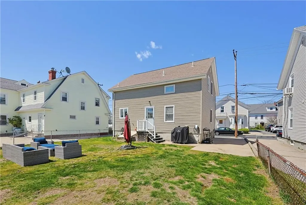 11 John Street Cumberland RI 02864