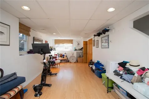 20 Findlay Place Newport RI 02840