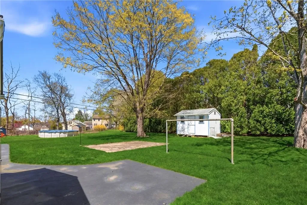 15 Valley View Drive Cumberland RI 02864
