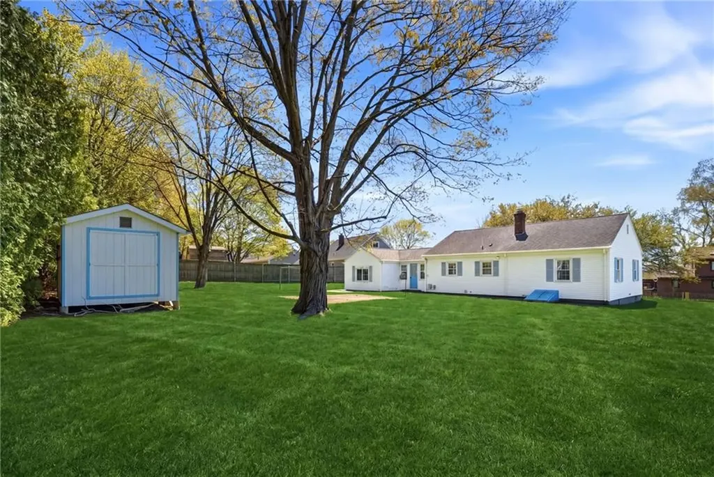 15 Valley View Drive Cumberland RI 02864