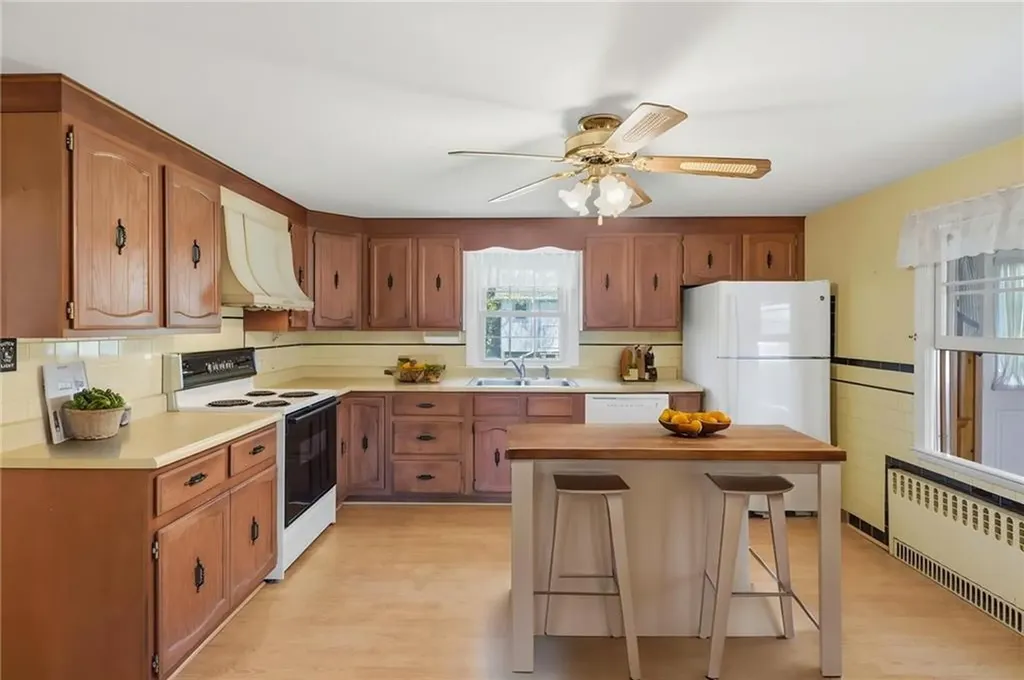 15 Valley View Drive Cumberland RI 02864
