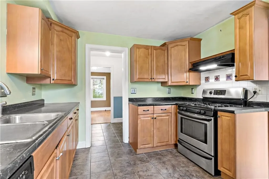 15 Cooper Street East Providence RI 02914