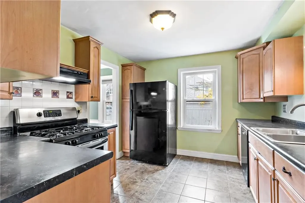15 Cooper Street East Providence RI 02914