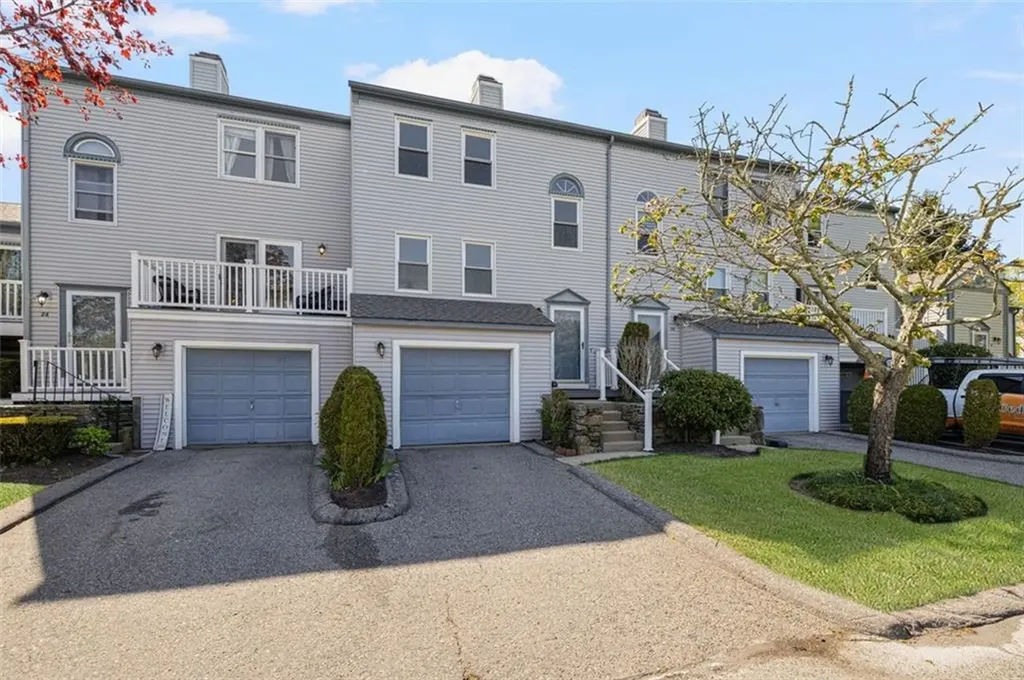 1 Willow Glen Circle Warwick RI 02889