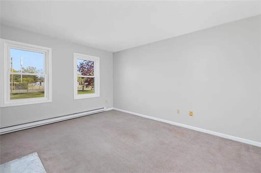1 Willow Glen Circle Warwick RI 02889