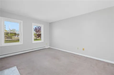 1 Willow Glen Circle Warwick RI 02889