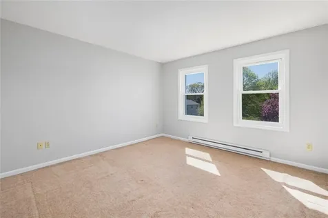 1 Willow Glen Circle Warwick RI 02889