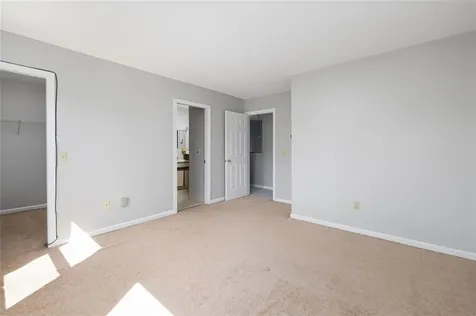 1 Willow Glen Circle Warwick RI 02889