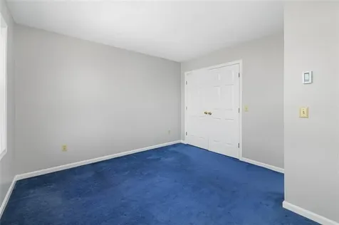 1 Willow Glen Circle Warwick RI 02889