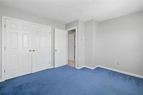 1 Willow Glen Circle Warwick RI 02889