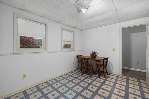 1 Willow Glen Circle Warwick RI 02889