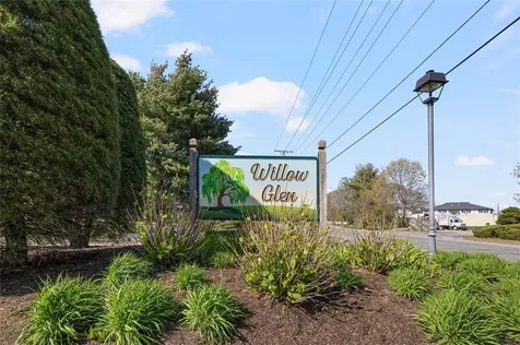 1 Willow Glen Circle Warwick RI 02889