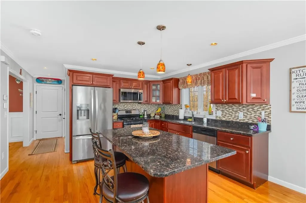 435 Cottrell Road Tiverton RI 02878