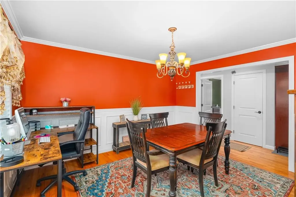 435 Cottrell Road Tiverton RI 02878