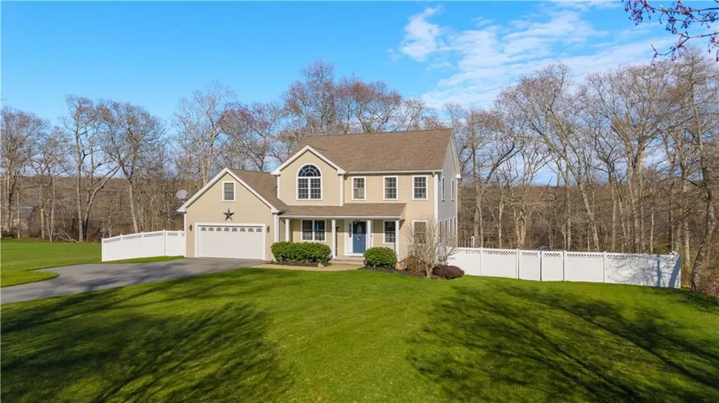 435 Cottrell Road Tiverton RI 02878