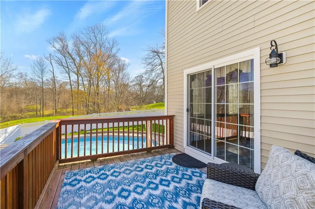 435 Cottrell Road Tiverton RI 02878