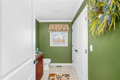 435 Cottrell Road Tiverton RI 02878