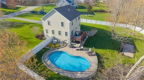 435 Cottrell Road Tiverton RI 02878