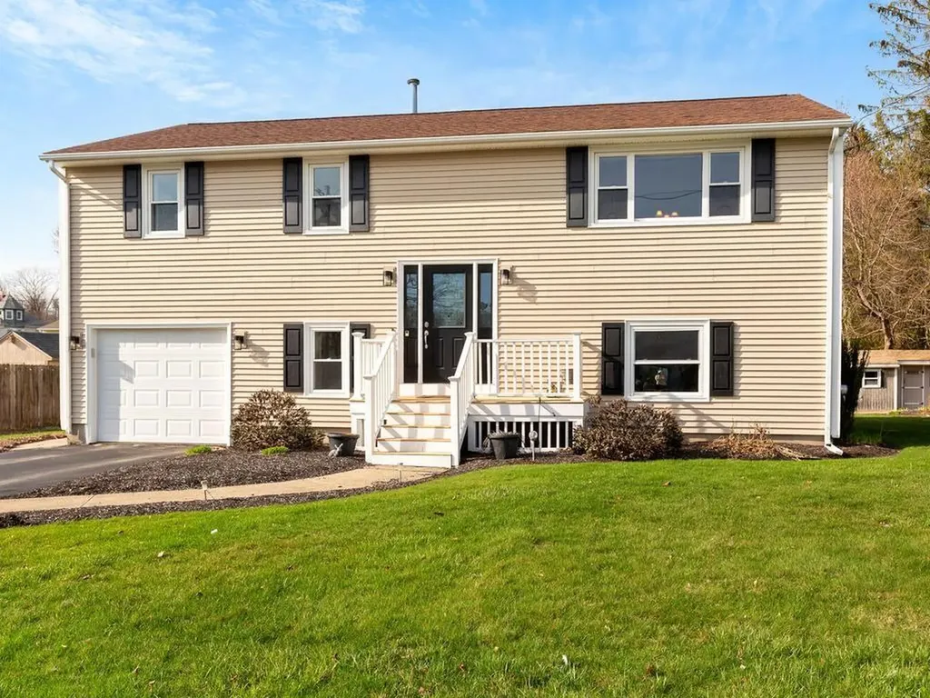 4 Sprague Circle Johnston RI 02919