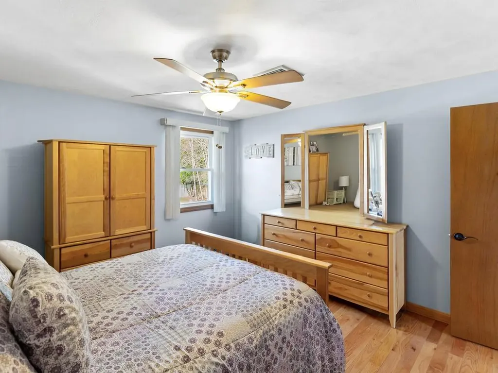 4 Sprague Circle Johnston RI 02919