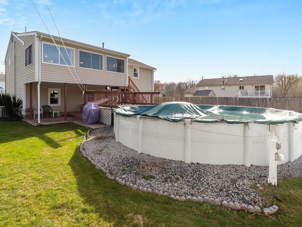 4 Sprague Circle Johnston RI 02919