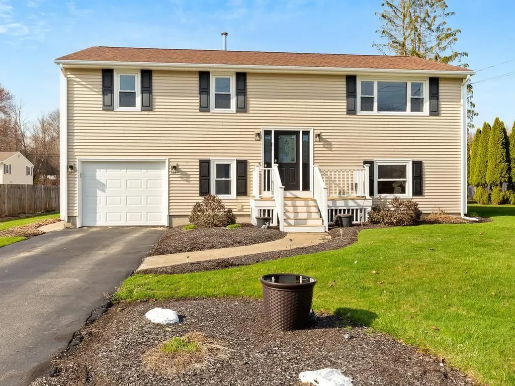 4 Sprague Circle Johnston RI 02919