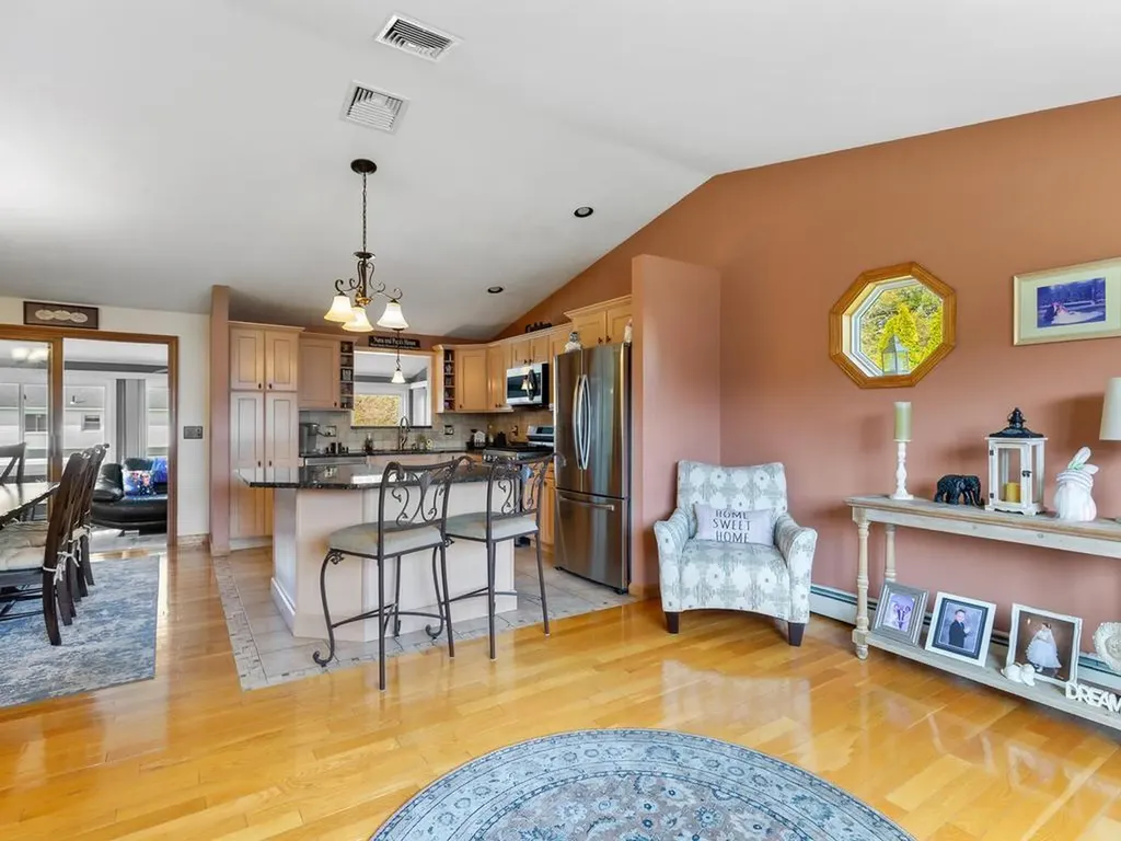 4 Sprague Circle Johnston RI 02919