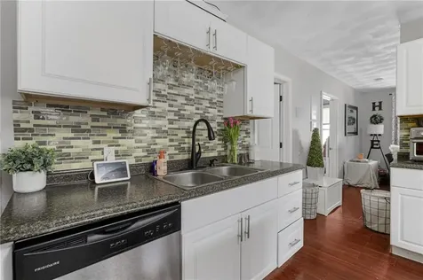 228 Woonasquatucket Avenue North Providence RI 02911