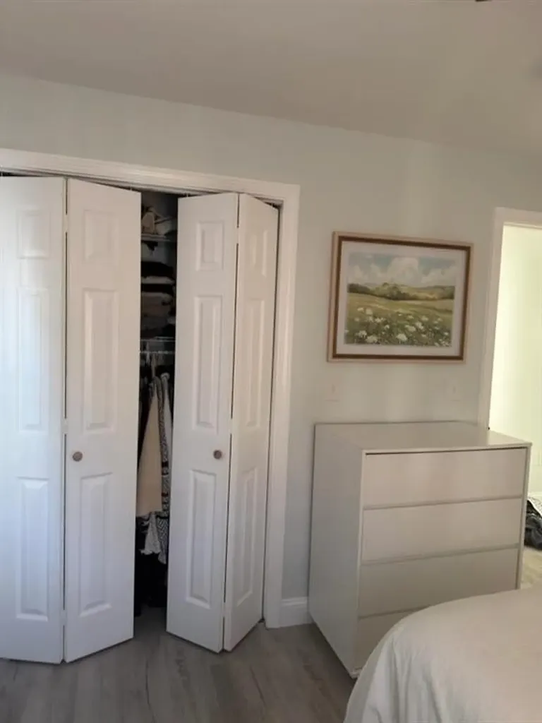 16 Catherine Street Bristol RI 02809