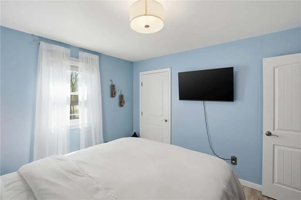 75 Oak Dell Circle East Greenwich RI 02818