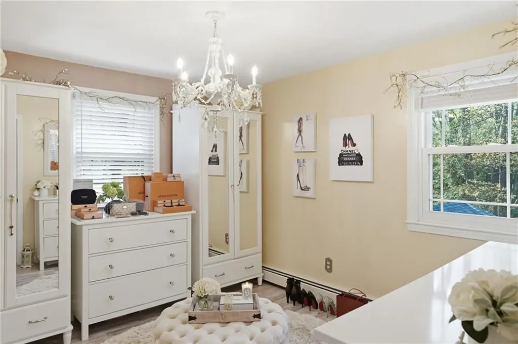 75 Oak Dell Circle East Greenwich RI 02818