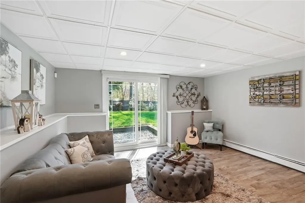 75 Oak Dell Circle East Greenwich RI 02818
