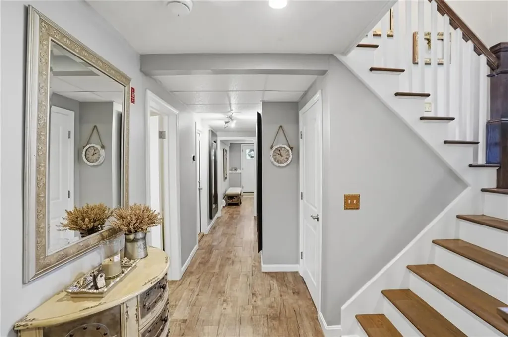 75 Oak Dell Circle East Greenwich RI 02818