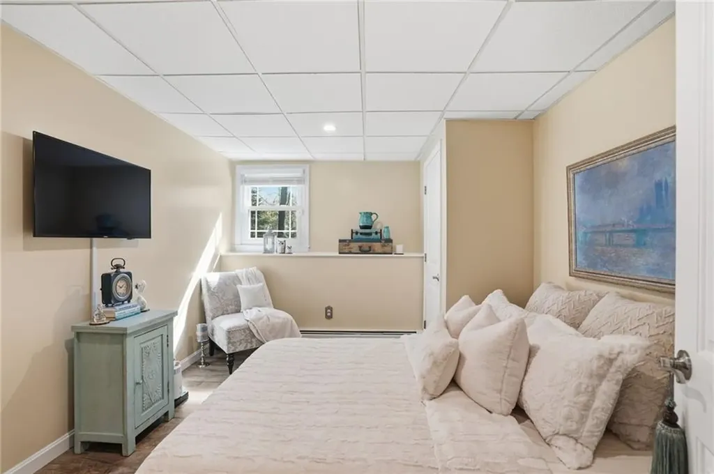 75 Oak Dell Circle East Greenwich RI 02818