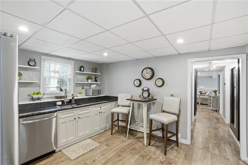75 Oak Dell Circle East Greenwich RI 02818