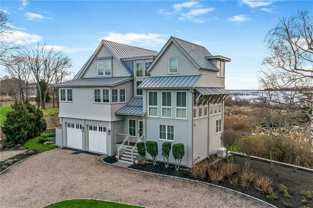 111 Avondale Road Westerly RI 02891